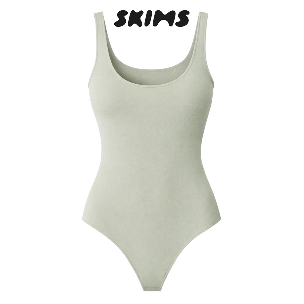 🌷NWOT SKIMS Essential Scoop Neck Bodysuit - Discontinued Color Agave - Sz L/Xl